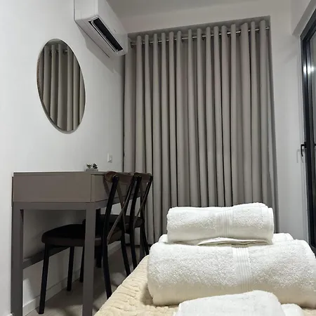 Dennys New Bazaar Delight * Tirana