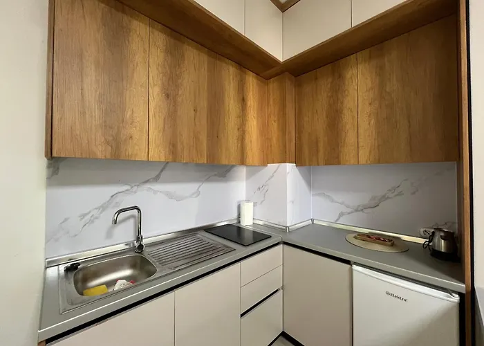 Dennys New Bazaar Delight * Tiran