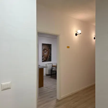 Dennys New Bazaar Delight Daire